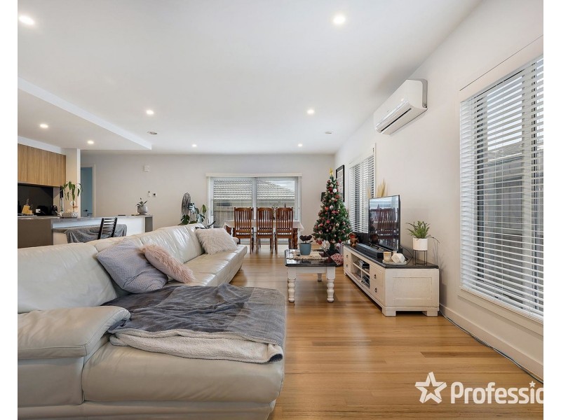 1 Dennis Court, Mooroolbark VIC 3138