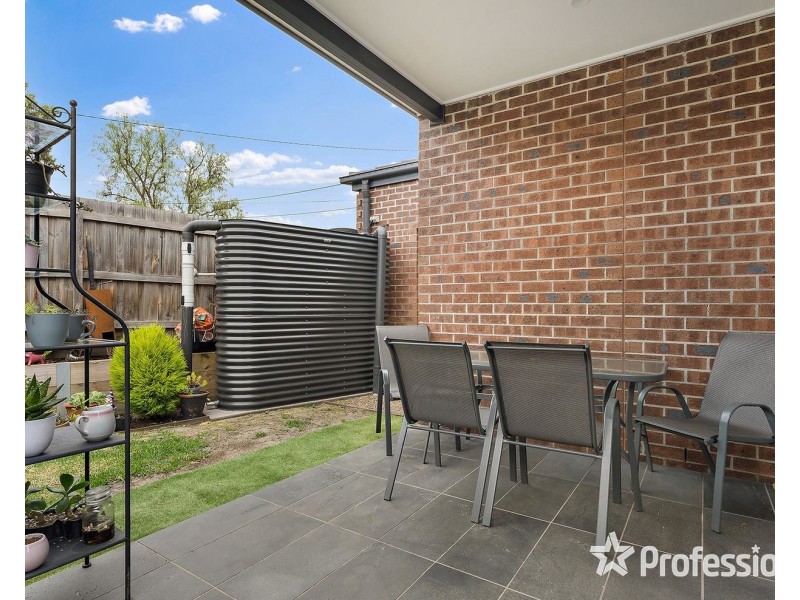1 Dennis Court, Mooroolbark VIC 3138