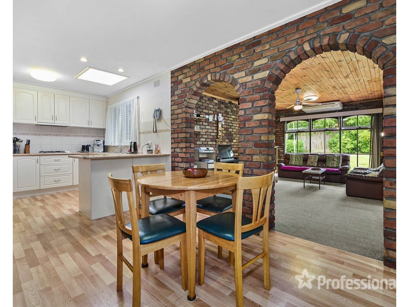 19 Polaris Way, Chirnside Park VIC 3116