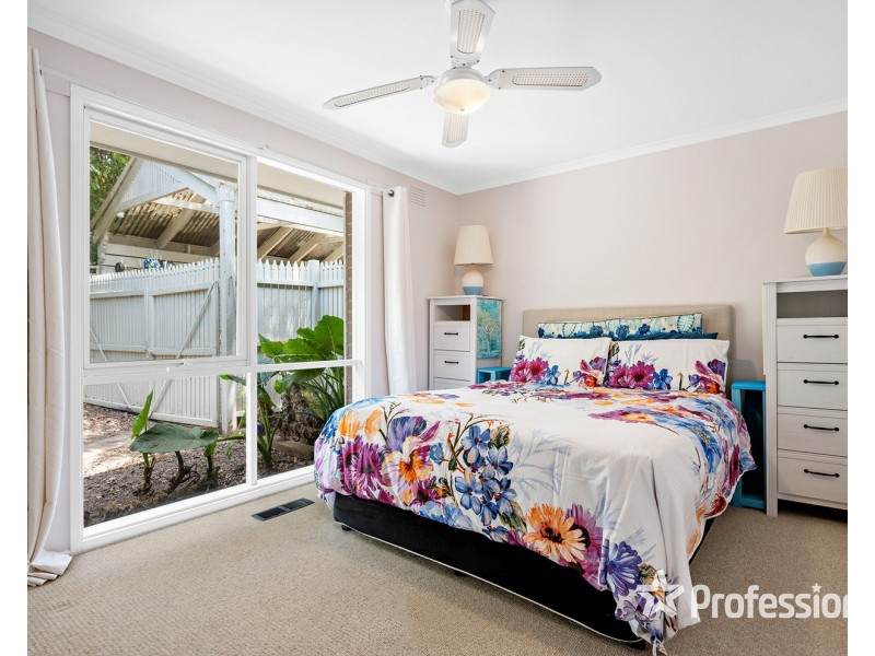 4 Loris Street, Silvan VIC 3795