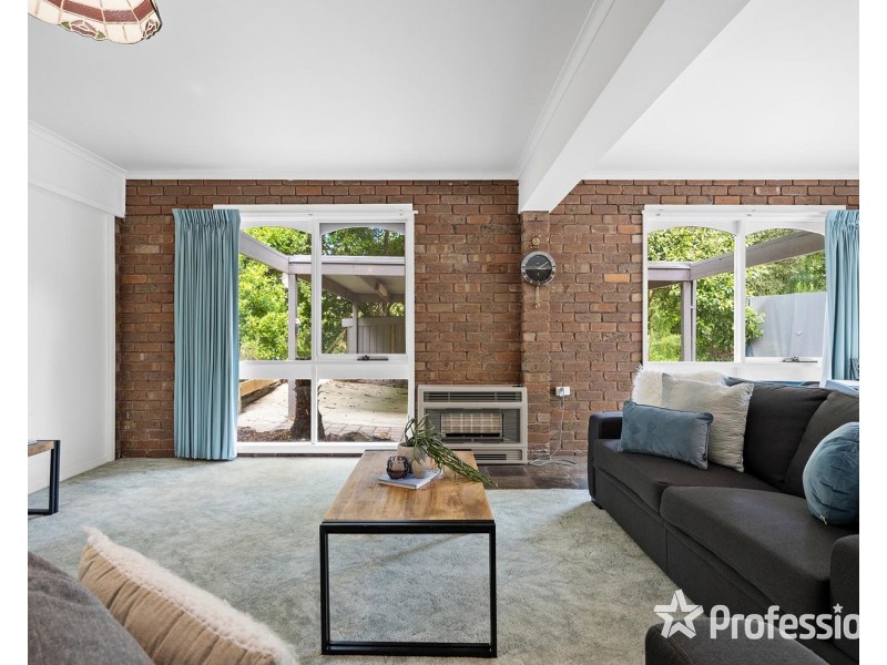 269 Cambridge Road, Mooroolbark VIC 3138