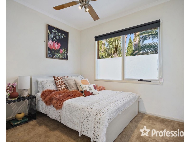 74 Partridge Way, Mooroolbark VIC 3138