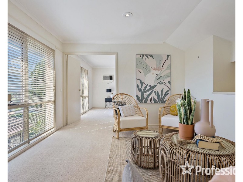 74 Partridge Way, Mooroolbark VIC 3138