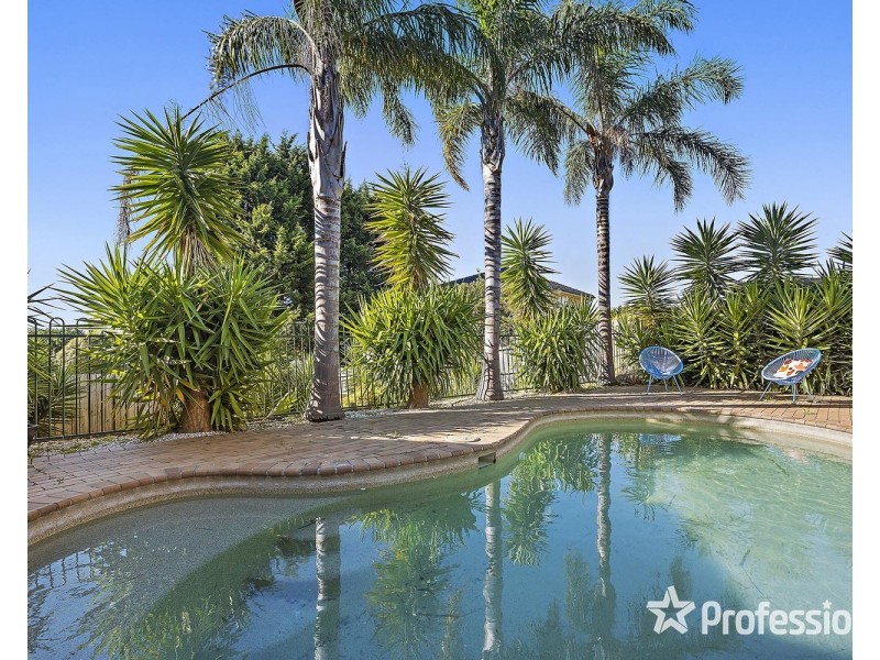 74 Partridge Way, Mooroolbark VIC 3138
