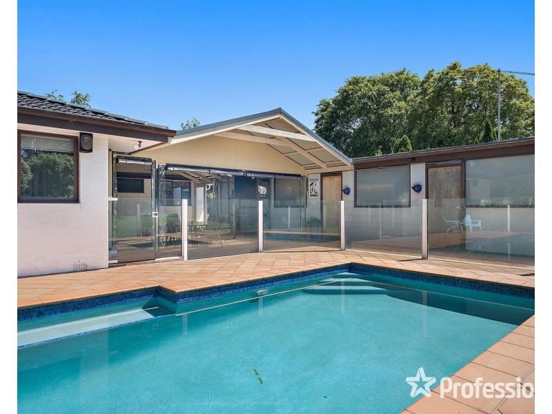 34 McDermott Avenue, Mooroolbark VIC 3138