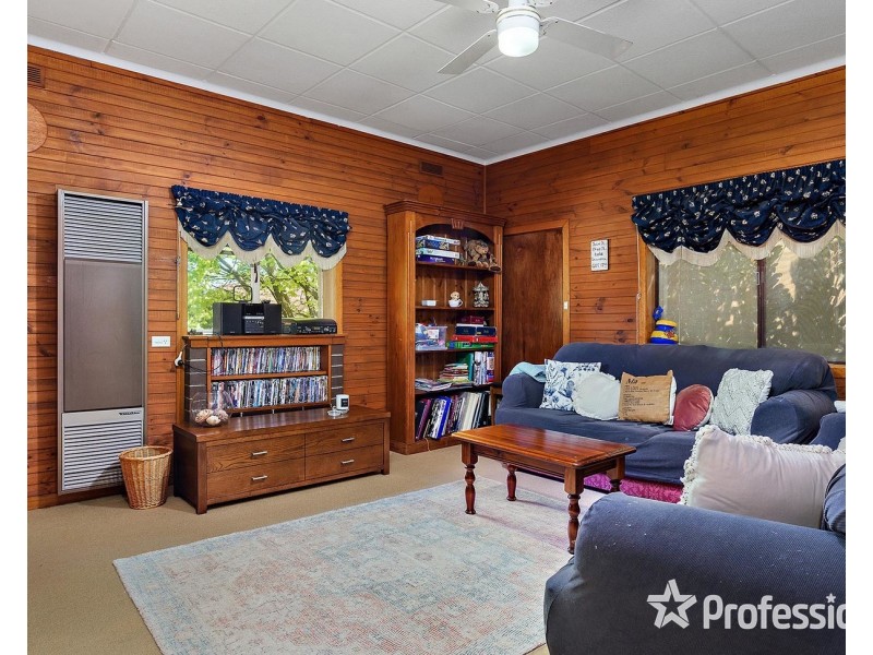 59-61 Cambridge Road, Mooroolbark VIC 3138