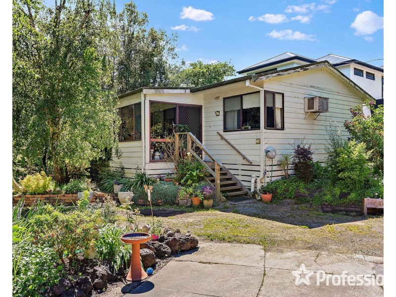 59-61 Cambridge Road, Mooroolbark VIC 3138