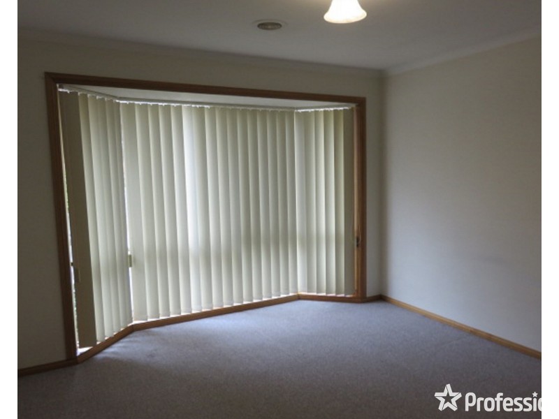 4/6 Devenish Avenue, Montrose VIC 3765