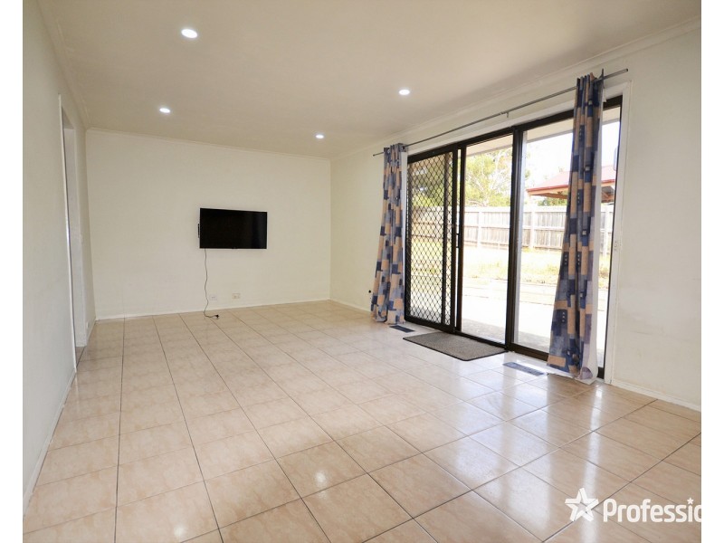 44 Highview Drive, Mooroolbark VIC 3138