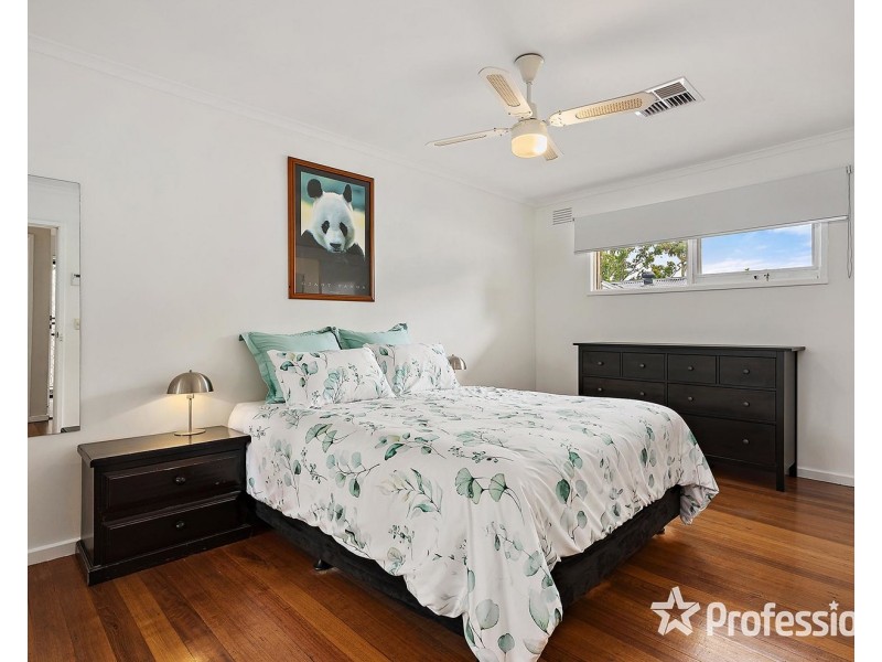 12 Tamworth Road, Kilsyth VIC 3137