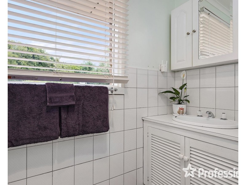 12 Tamworth Road, Kilsyth VIC 3137