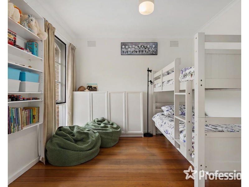 12 Tamworth Road, Kilsyth VIC 3137