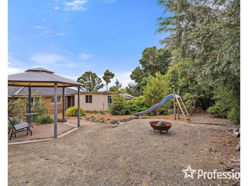12 Tamworth Road, Kilsyth VIC 3137