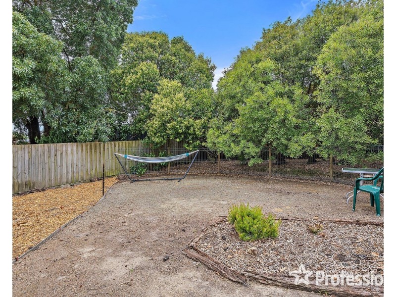 12 Tamworth Road, Kilsyth VIC 3137