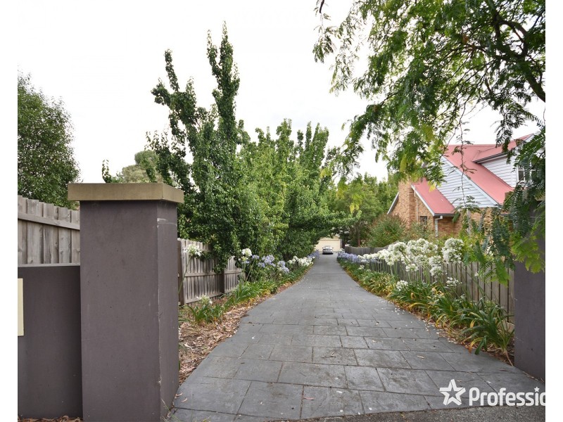 26 Lanier Crescent, Croydon North VIC 3136