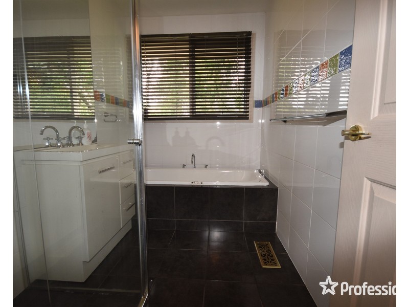 26 Lanier Crescent, Croydon North VIC 3136