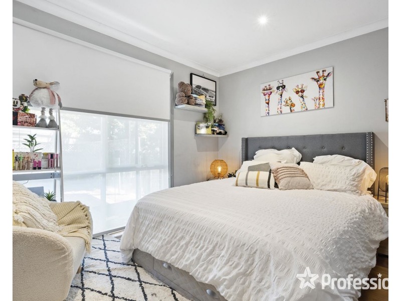 27 Clarkedale Rise, Kilsyth South VIC 3137