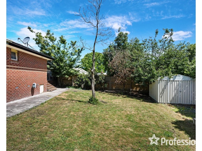 27 Clarkedale Rise, Kilsyth South VIC 3137