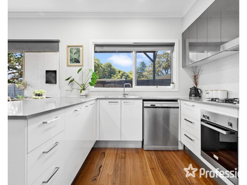 13a Sophie Street, Kilsyth VIC 3137