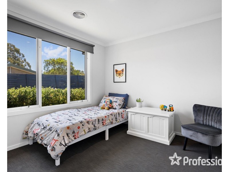 13a Sophie Street, Kilsyth VIC 3137