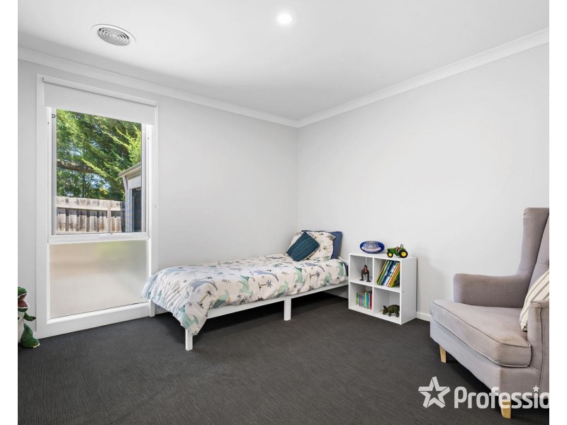 13a Sophie Street, Kilsyth VIC 3137