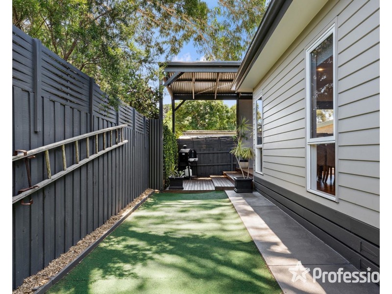13a Sophie Street, Kilsyth VIC 3137