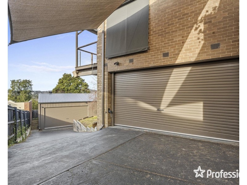 40 Roseman Road, Chirnside Park VIC 3116