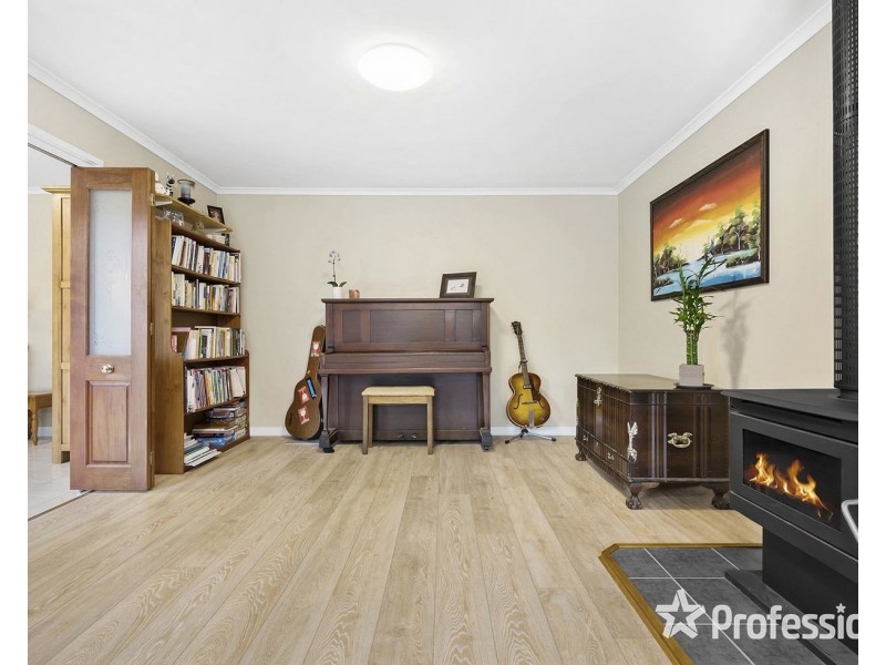 24 Anthony Drive, Chirnside Park VIC 3116