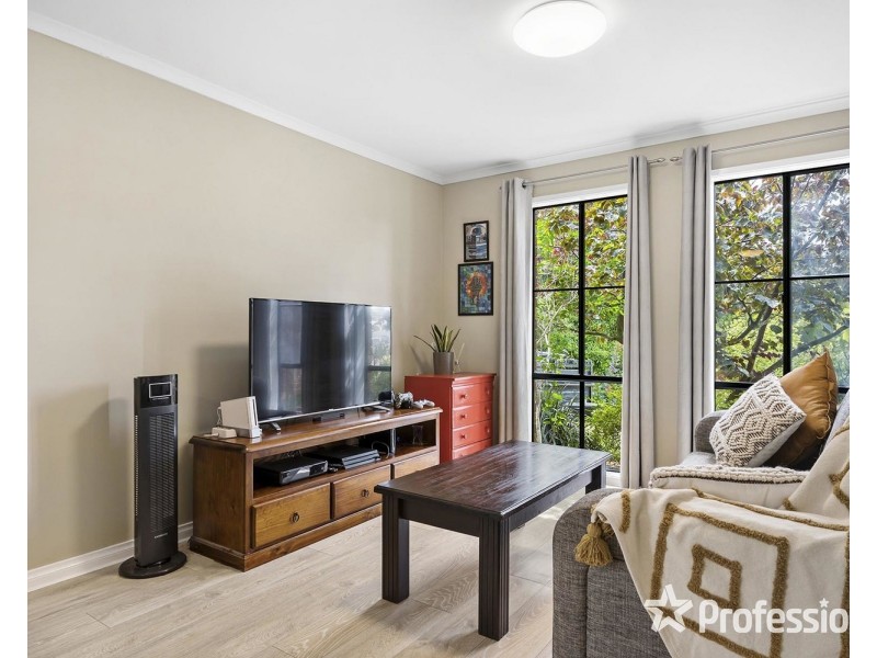 24 Anthony Drive, Chirnside Park VIC 3116