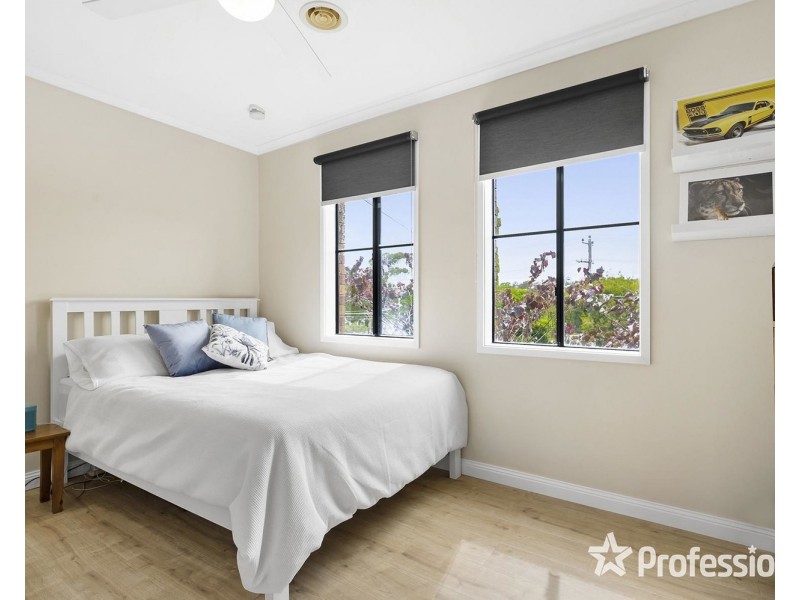 24 Anthony Drive, Chirnside Park VIC 3116