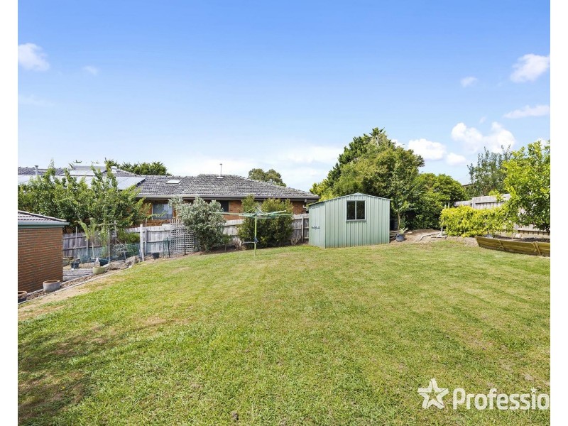 24 Anthony Drive, Chirnside Park VIC 3116