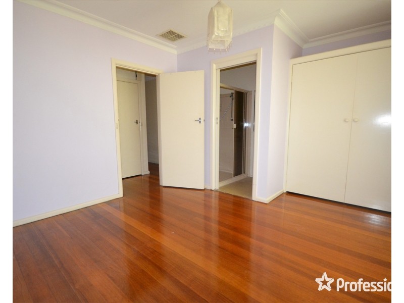 1/30 Felix Grove, Mooroolbark VIC 3138