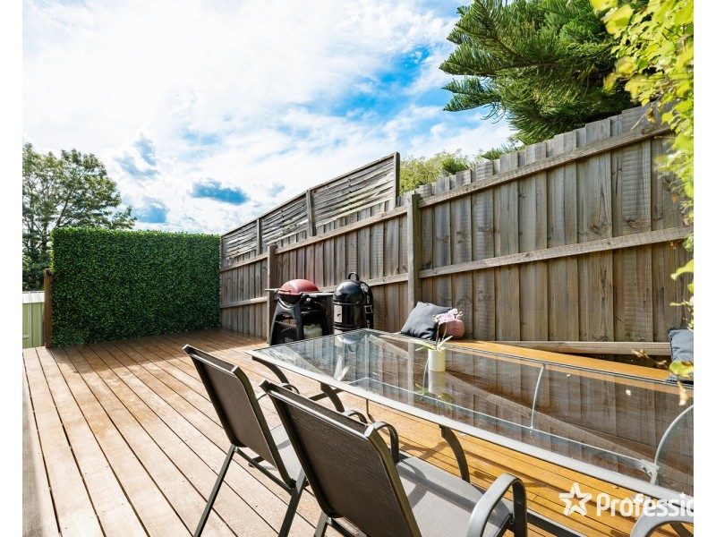 1 Shadowplay Road, Mooroolbark VIC 3138