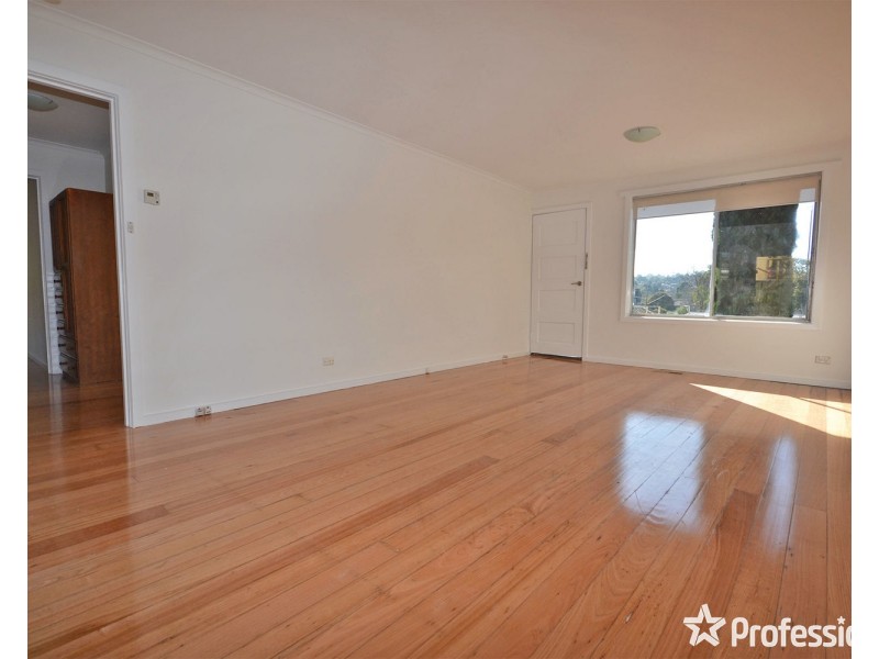 2/51 Diane Street, Croydon VIC 3136