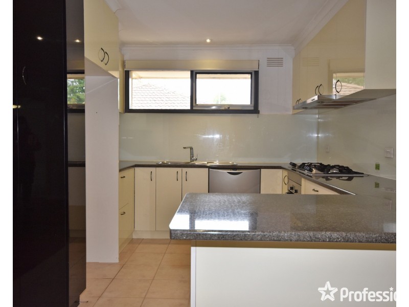 35 Lee-ann Crescent, Croydon VIC 3136