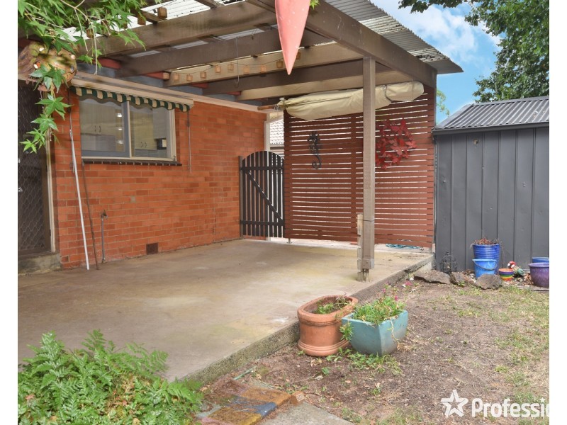 35 Lee-ann Crescent, Croydon VIC 3136