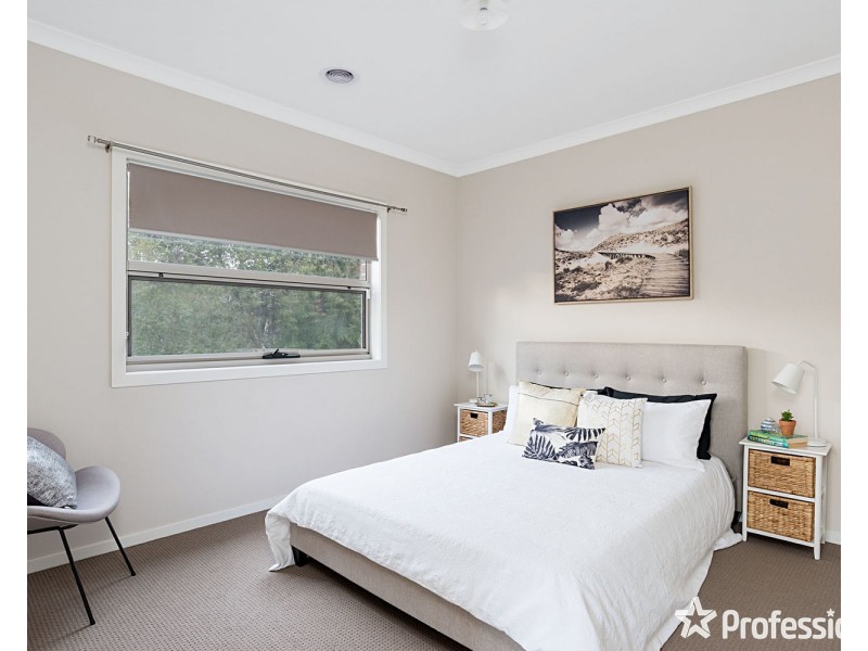 2/7 Wordsworth Street, Mooroolbark VIC 3138