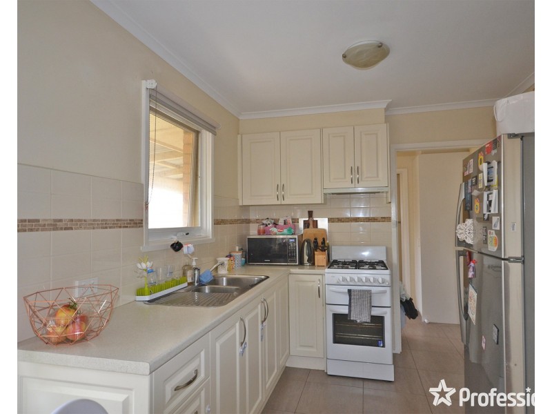 59 Pembroke Road, Mooroolbark VIC 3138