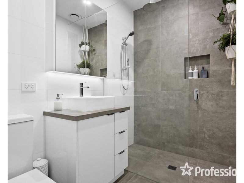 26a Lansell Road, Mooroolbark VIC 3138