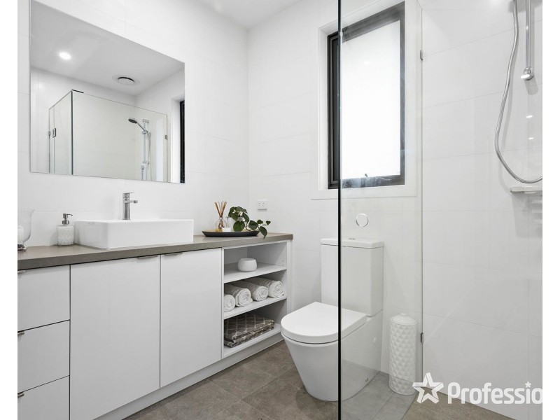 26a Lansell Road, Mooroolbark VIC 3138