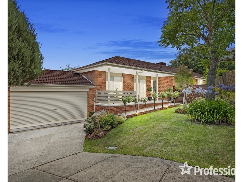 5 Kylie Close, Mooroolbark VIC 3138
