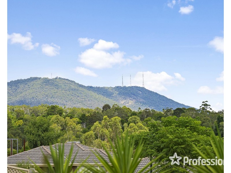 5 Kylie Close, Mooroolbark VIC 3138