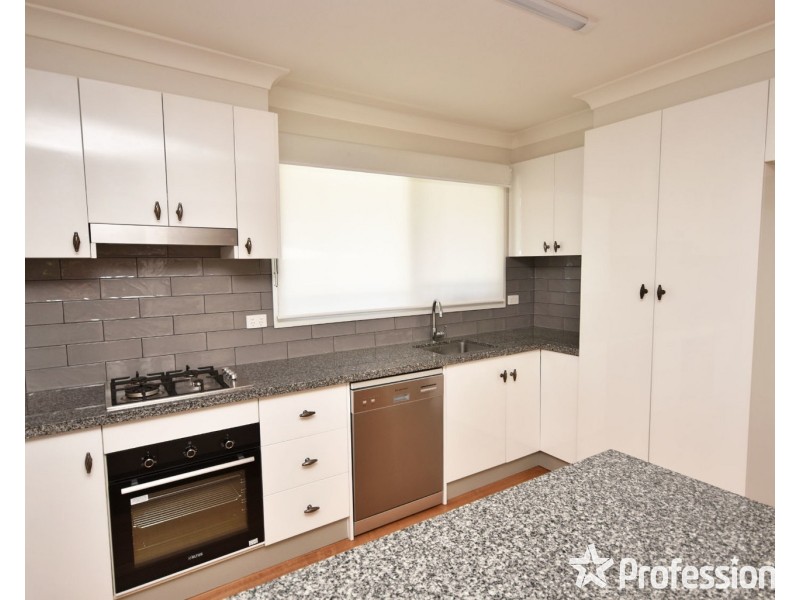 9 Monomeith Street, Mooroolbark VIC 3138