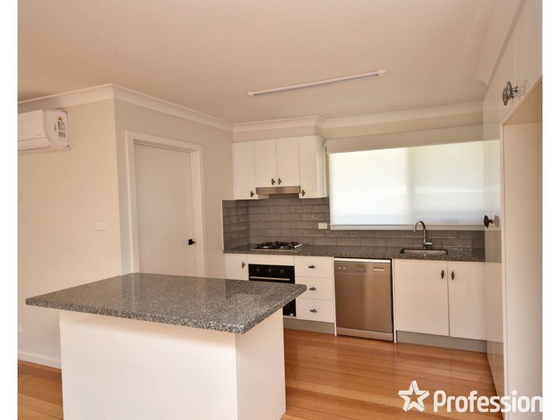 9 Monomeith Street, Mooroolbark VIC 3138