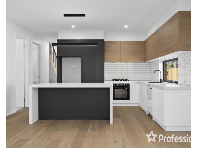 37 Geoffrey Drive, Kilsyth VIC 3137