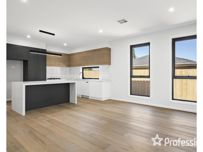 37 Geoffrey Drive, Kilsyth VIC 3137