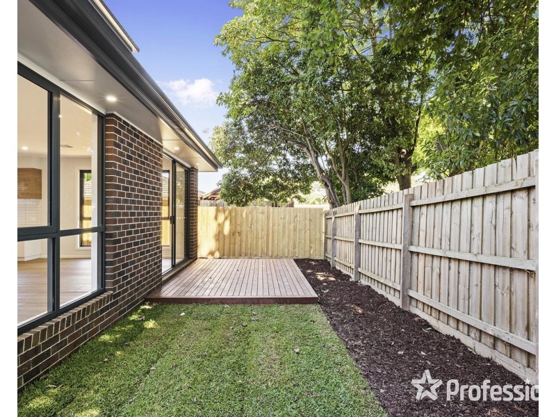 37 Geoffrey Drive, Kilsyth VIC 3137