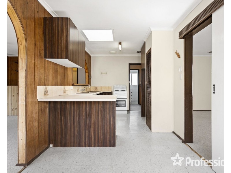 36 Geoffrey Drive, Kilsyth VIC 3137