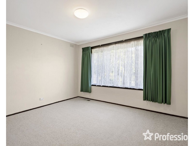 36 Geoffrey Drive, Kilsyth VIC 3137