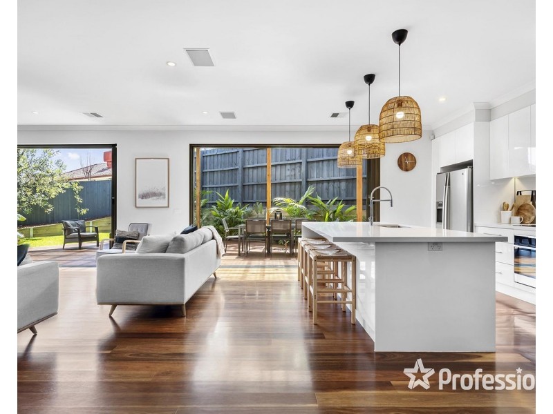 3a Pendle Place, Kilsyth VIC 3137